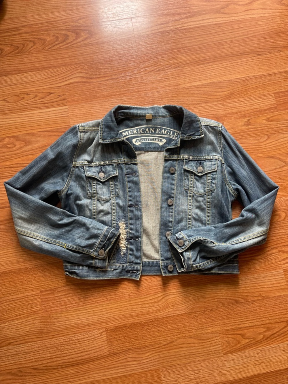 American Eagle Outfitters Light Blue Denim Jacket with White Logo - Picture 1 of 3